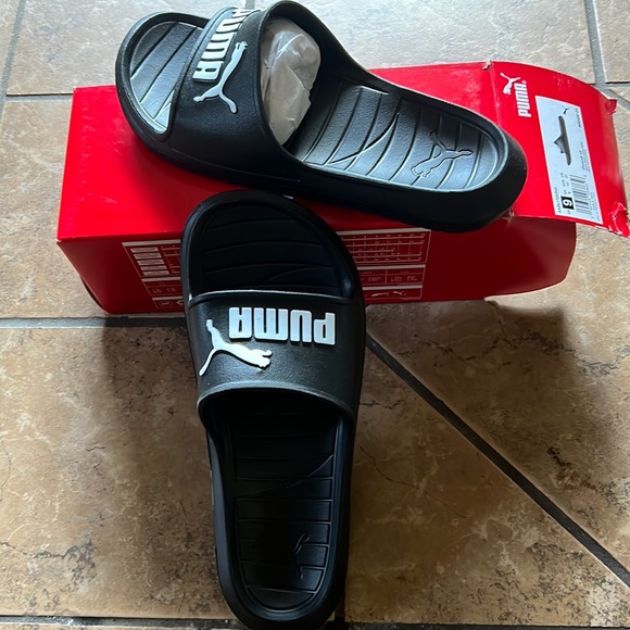 Puma Divecat v2 Slide 'Black/ White UNISEX Women size 9 - Picture 2 of 5